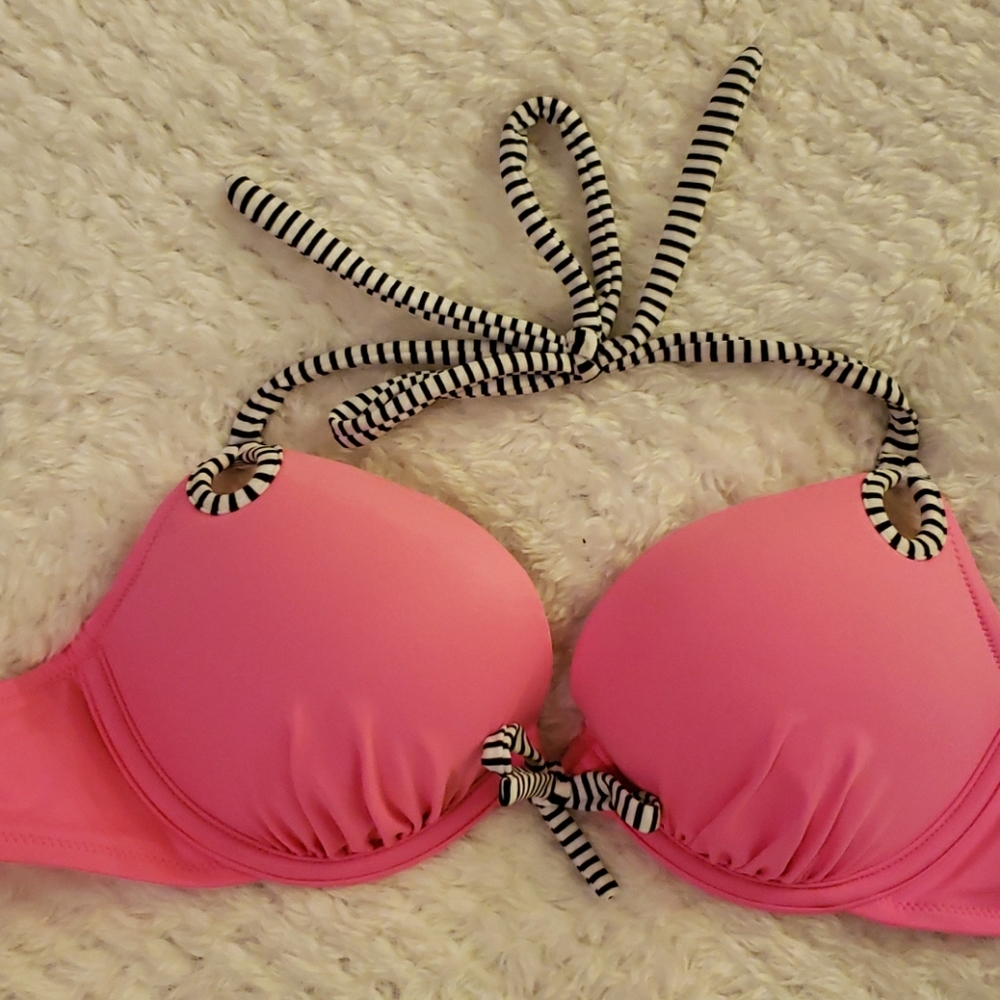 Push-up bikini top